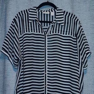Chicos Size 2 Striped black and white